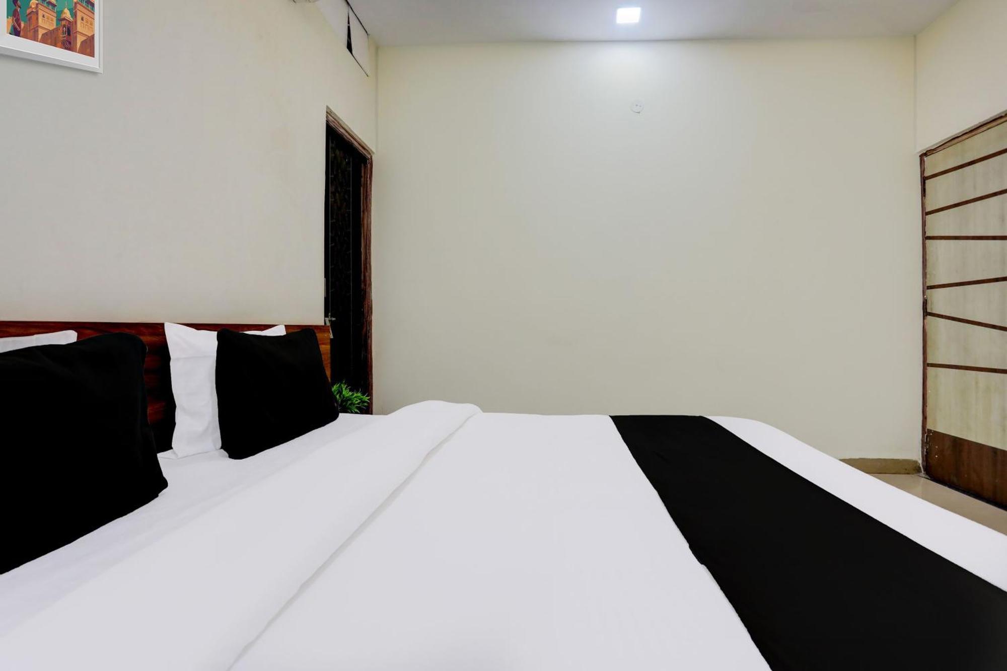 Hotel O Sb 47 Indore Dış mekan fotoğraf
